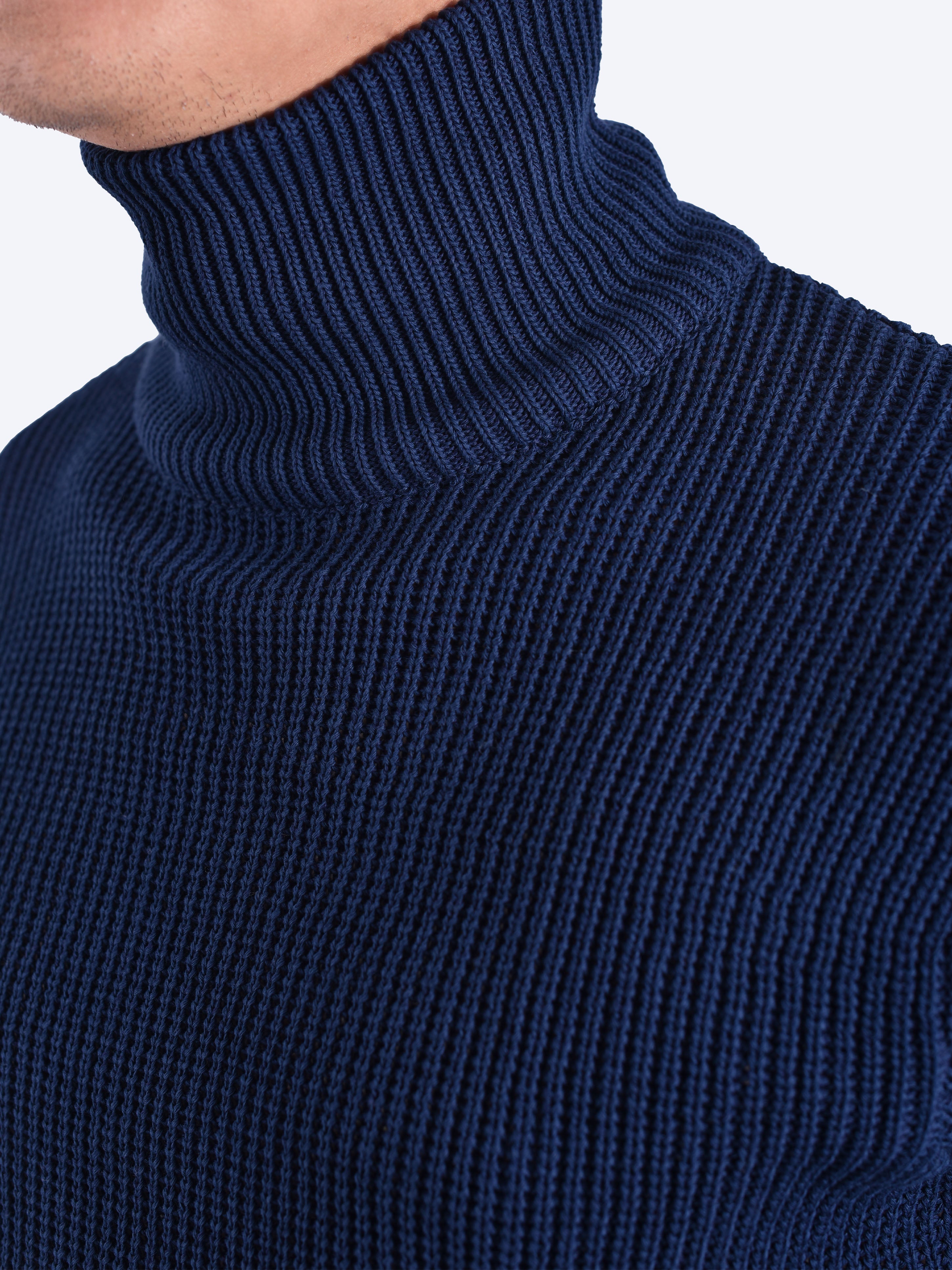 Cord-Turtleneck-Knitwear-Gomuda