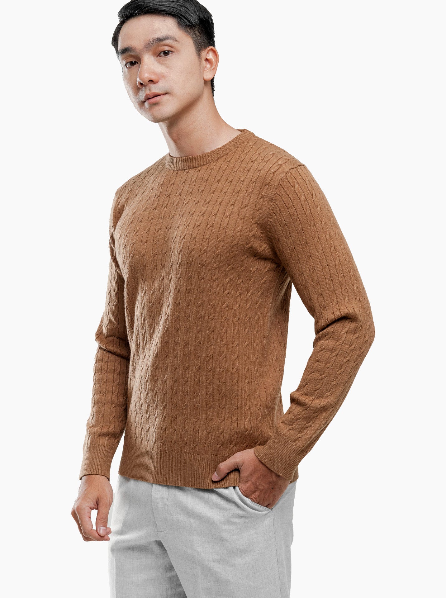 Cable-Crewneck-Knitwear-Gomuda