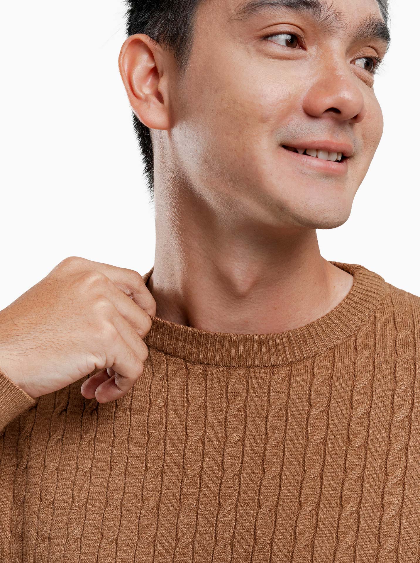 Cable-Crewneck-Knitwear-Gomuda