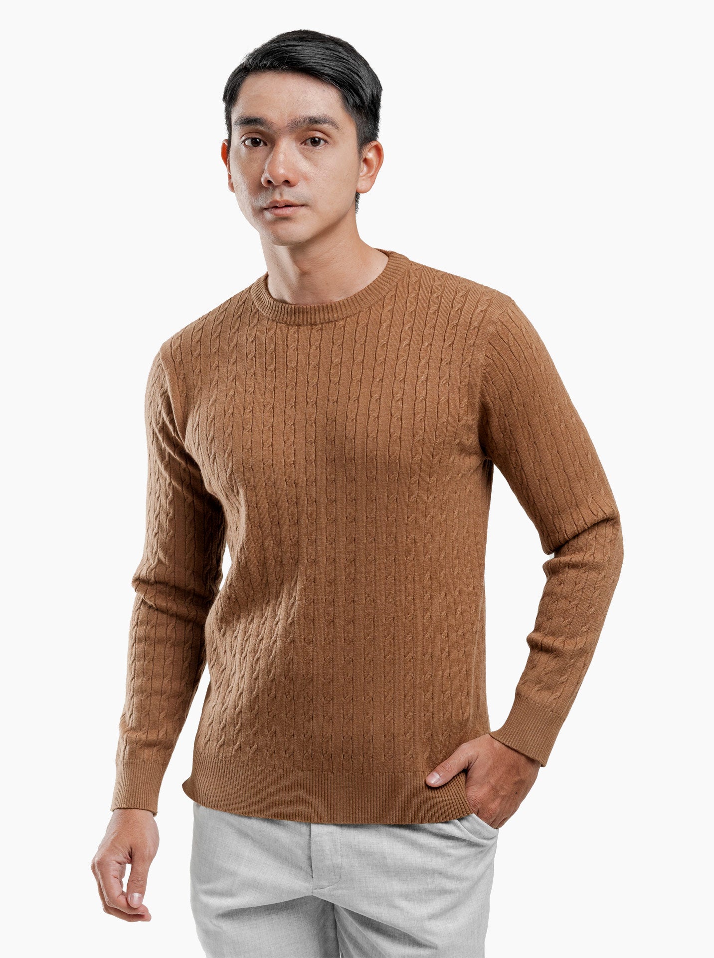 Cable-Crewneck-Knitwear-Gomuda