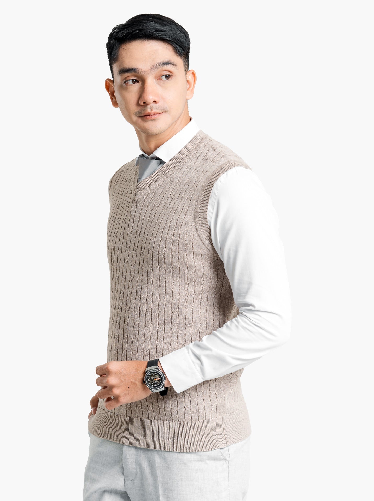 Cable-Vest-Knitwear-Gomuda