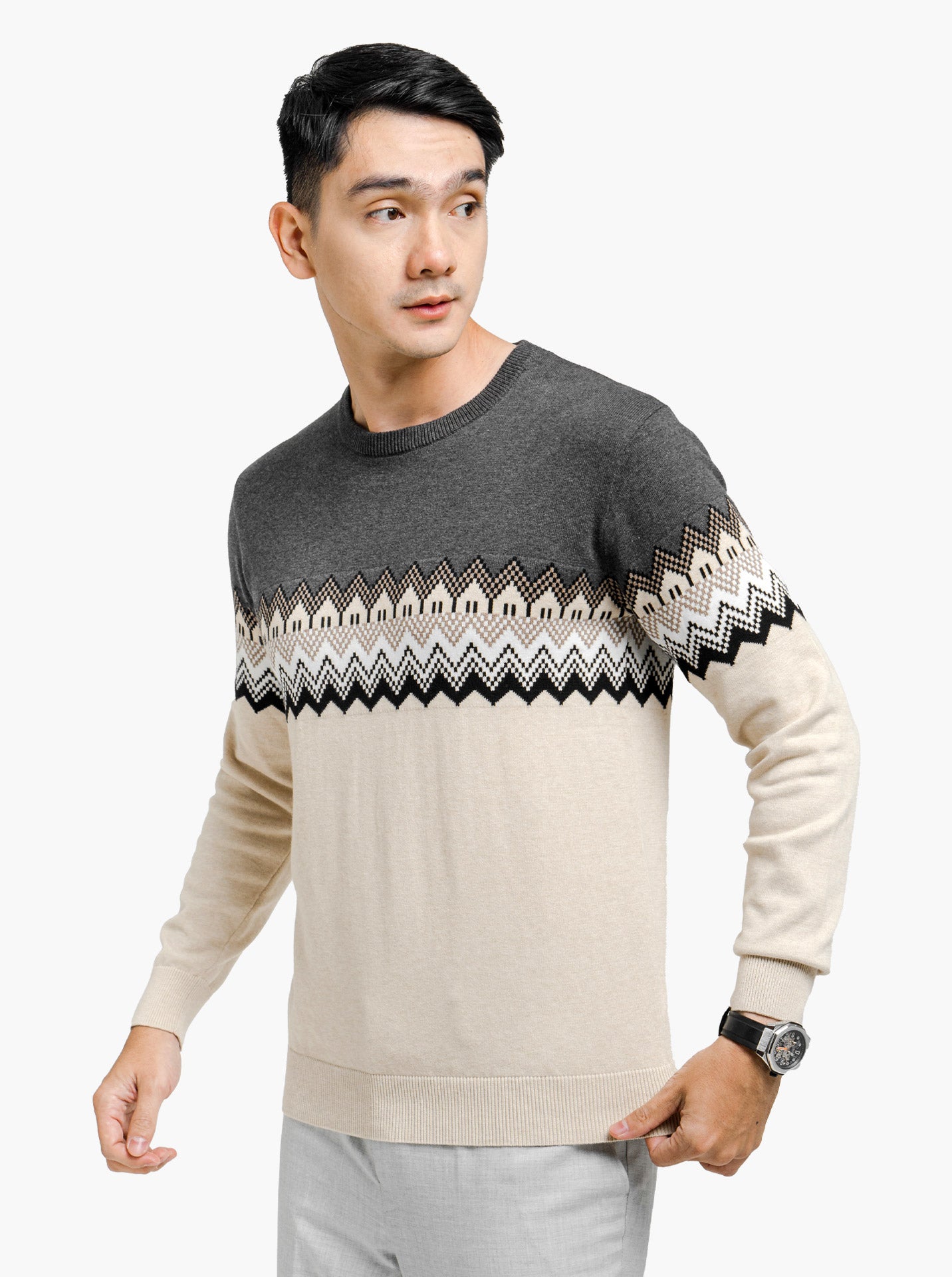 Crewneck-Aztec-Tribal-Knitwear-Gomuda