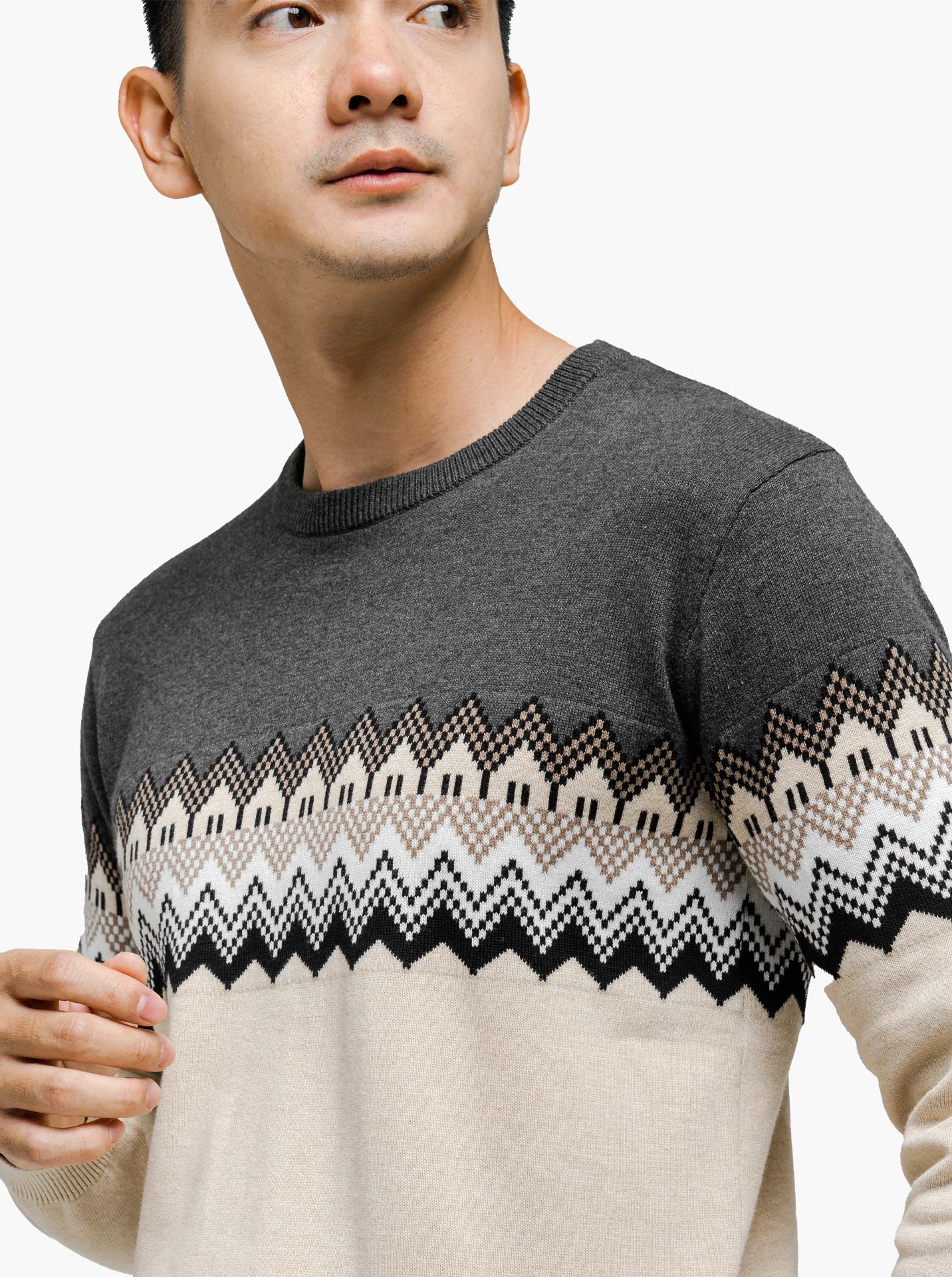 Crewneck-Aztec-Tribal-Knitwear-Gomuda