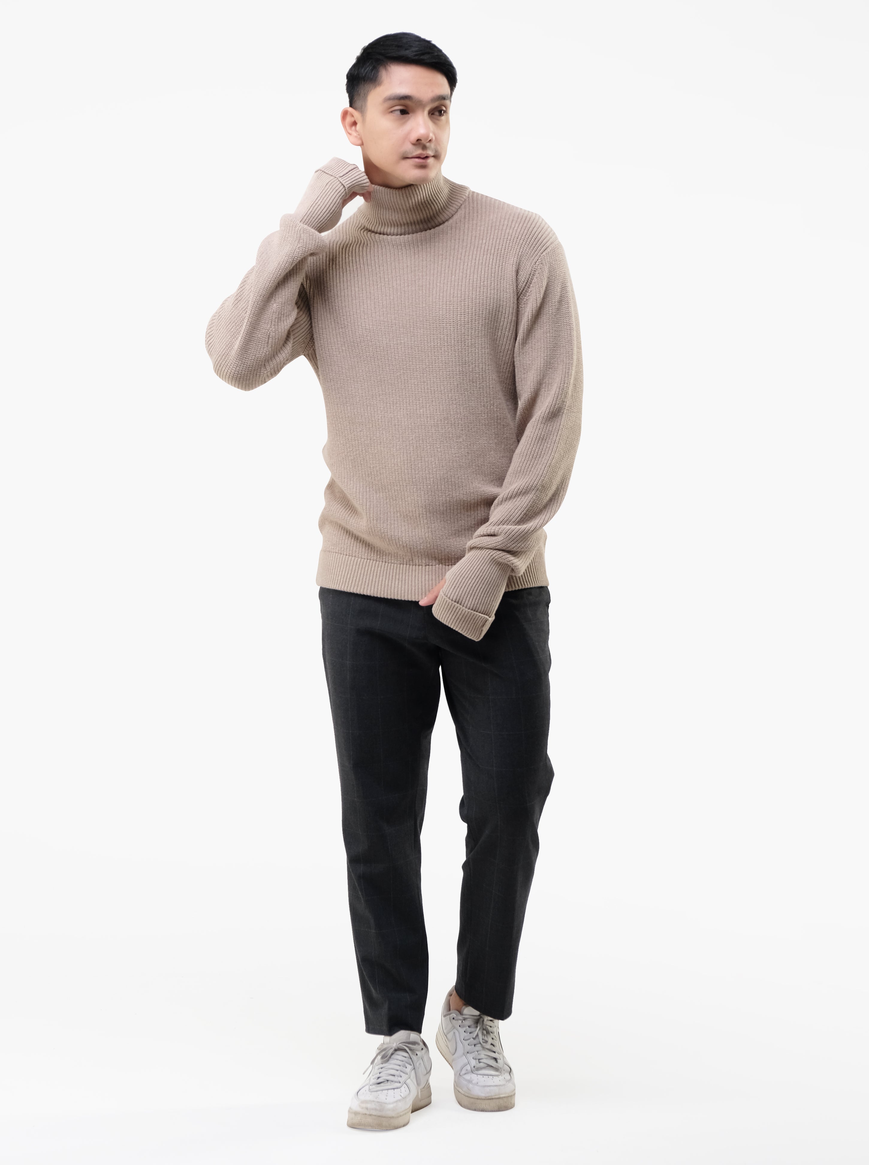 Oversized-Cord-Turtleneck-Thumb-Hole-Knitwear-Gomuda