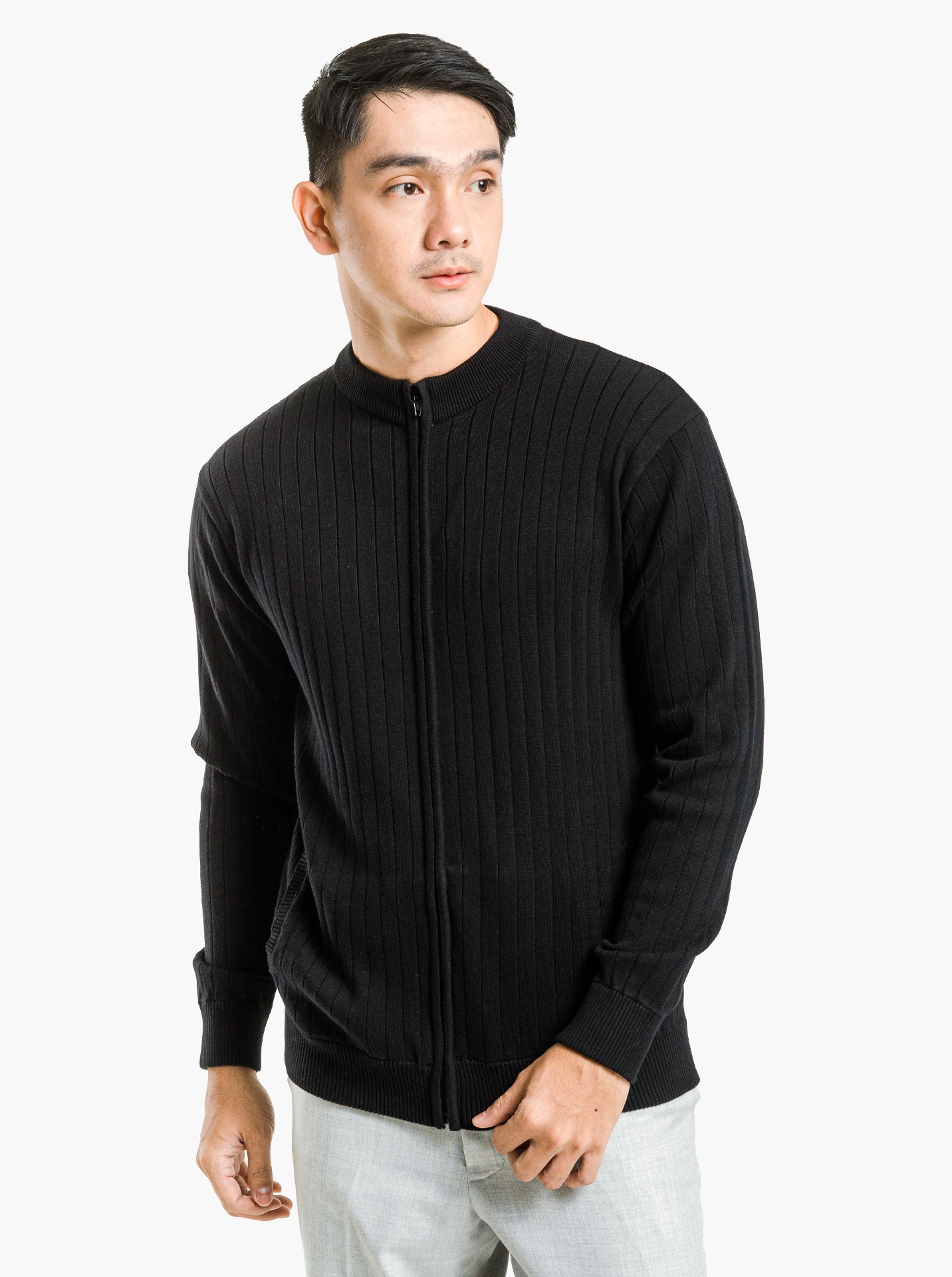 Sporty-Ribbed-Full-Zip-Neck-Knitwear-Gomuda