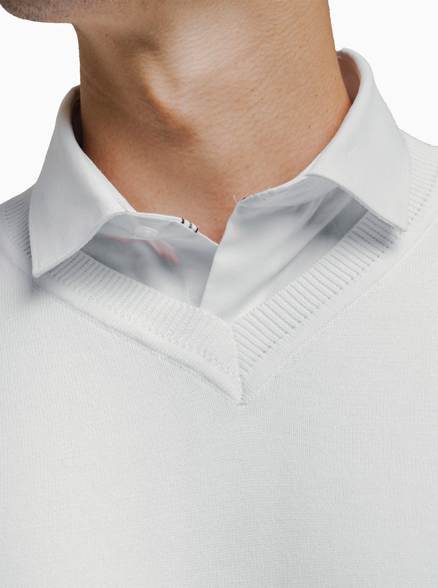 V-Neck-Knitwear-Gomuda