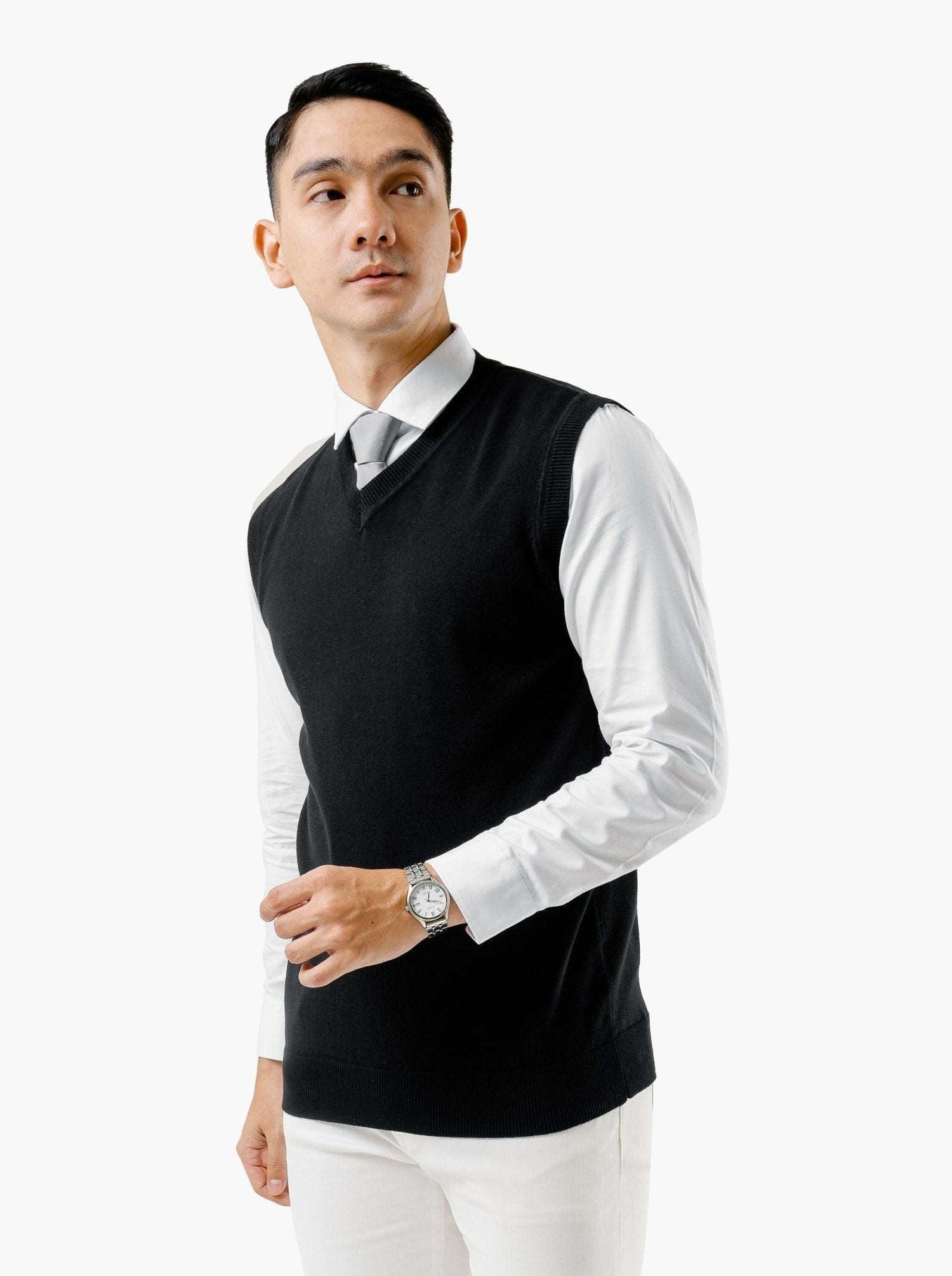 Black Vest Knitwear - Gomuda