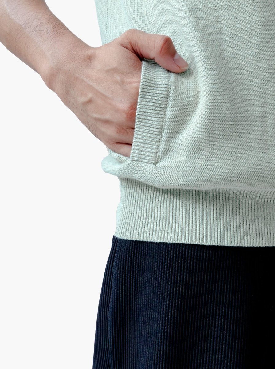 Hoodie-Raw-Short-Sleeve-Knitwear-Gomuda