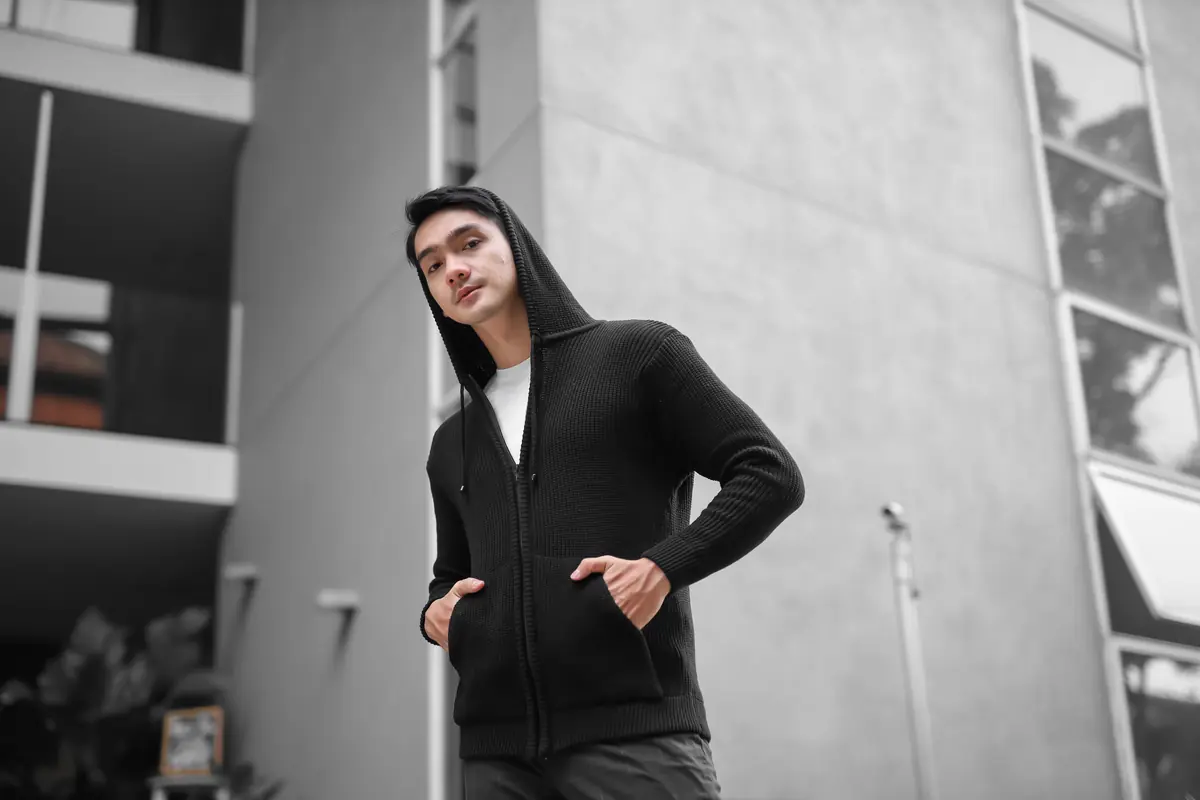 Sweater rajut pria tebal — hoodie full zip knitwear katun Gomuda